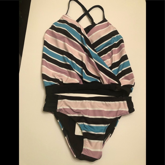 2Piece Swimsuit (top 32B/C Bottom M) - Picture 1 of 4